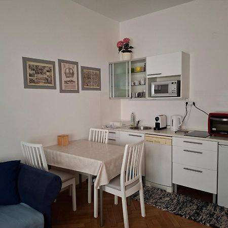 Coronation Apartment Bratislava Exterior photo