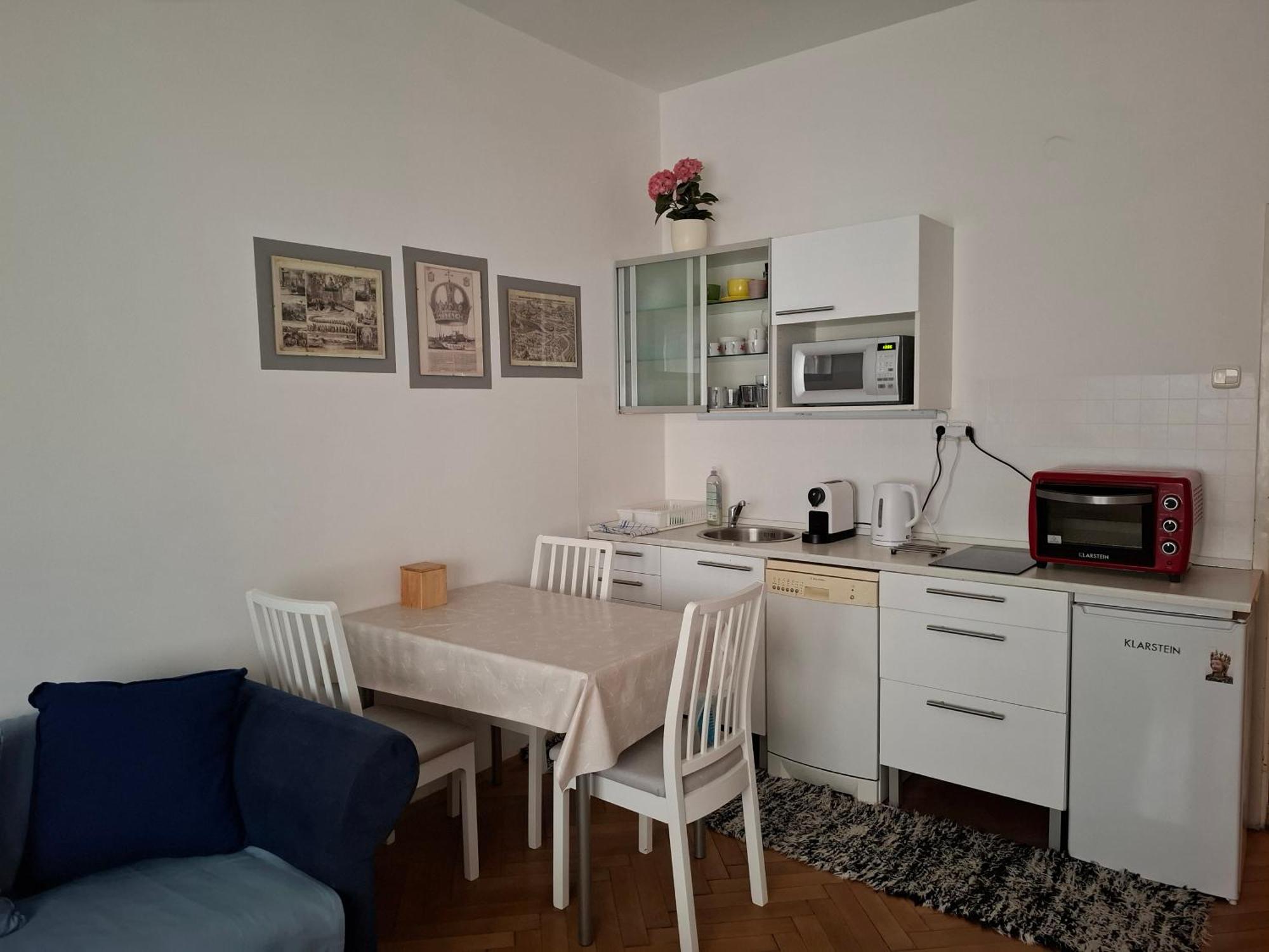 Coronation Apartment Bratislava Exterior photo