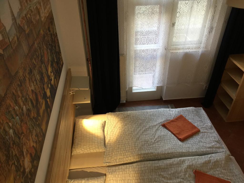 Coronation Apartment Bratislava Exterior photo